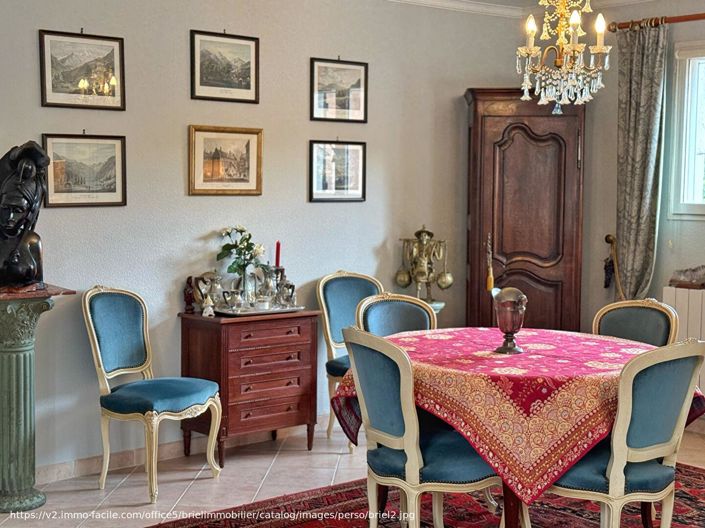 Image No.10-3 Bed House for sale