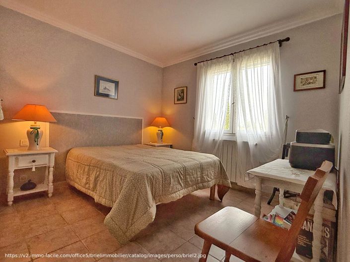 Image No.12-3 Bed House for sale