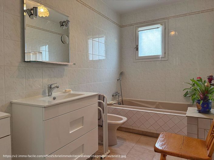 Image No.13-3 Bed House for sale