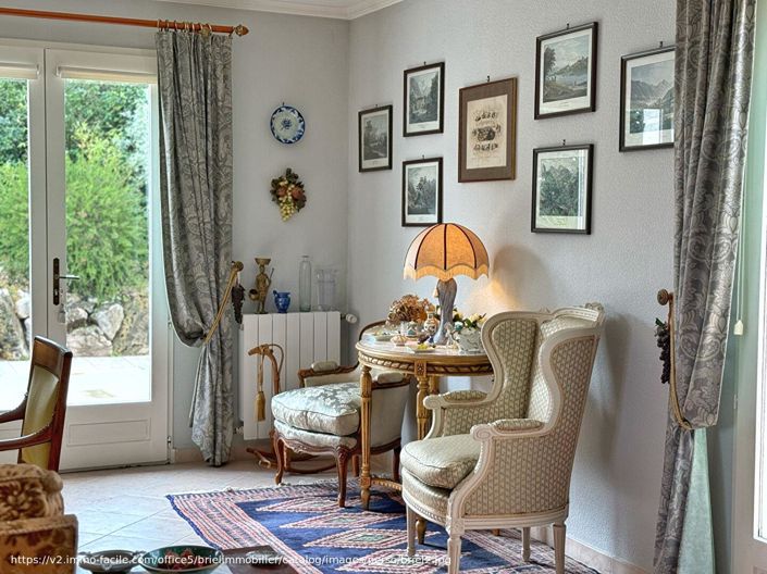 Image No.7-3 Bed House for sale