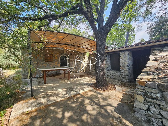 Image No.1-2 Bed House for sale
