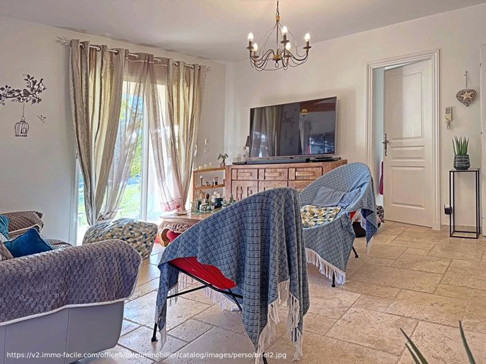 Image No.11-5 Bed House for sale