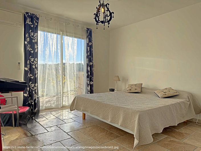 Image No.16-5 Bed House for sale