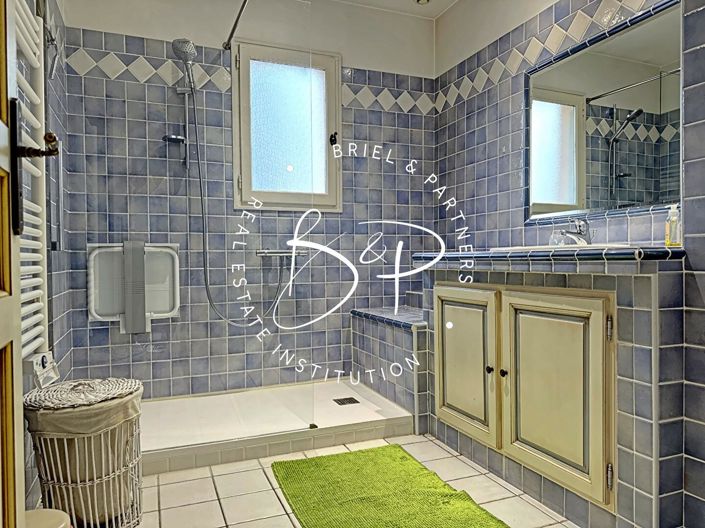 Image No.14-3 Bed House for sale