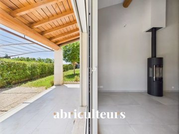 a0px1kaxm8je38si10