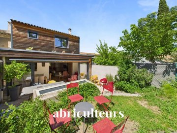 1 - Lambesc, House