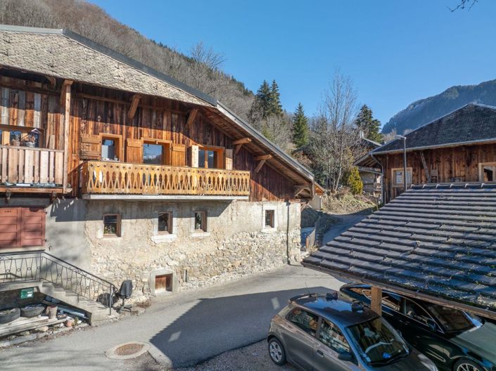 Image No.1-Maison de 4 chambres à vendre à Montriond