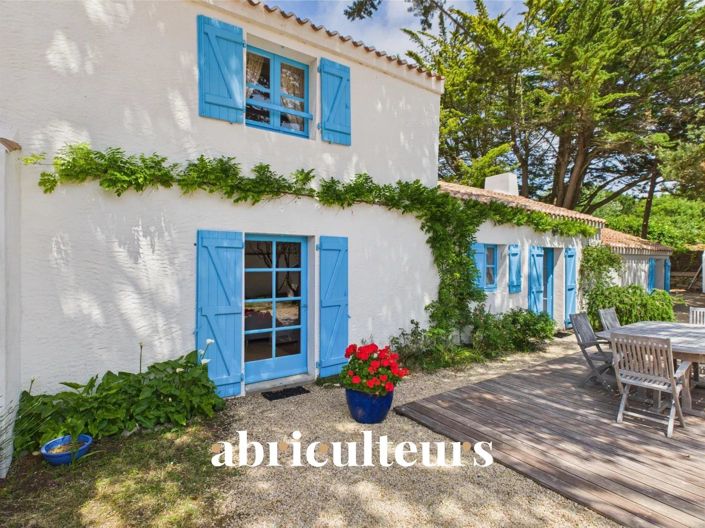Image No.1-4 Bed House for sale