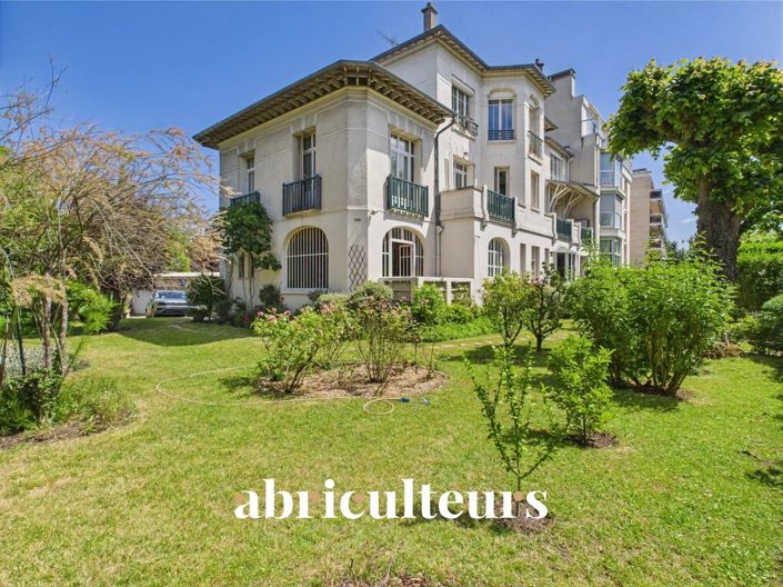 Image No.1-4 Bed Apartment for sale