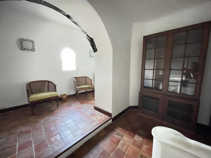 Image No.15-4 Bed House for sale