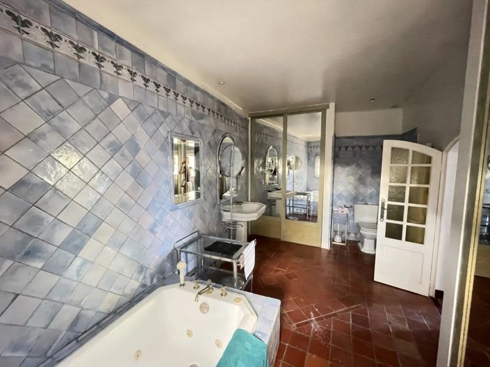 Image No.21-4 Bed House for sale