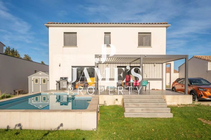 Image No.2-4 Bed House for sale