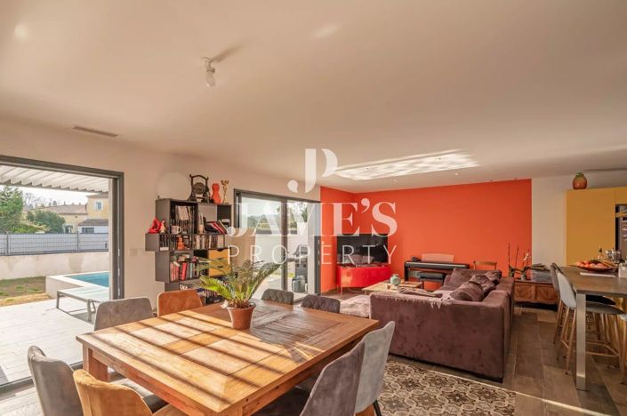 Image No.5-4 Bed House for sale