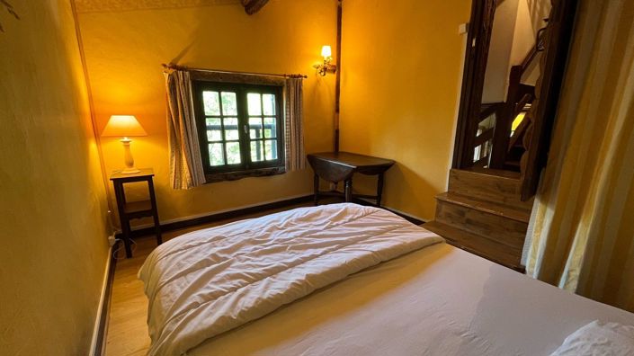 Image No.6-5 Bed House for sale