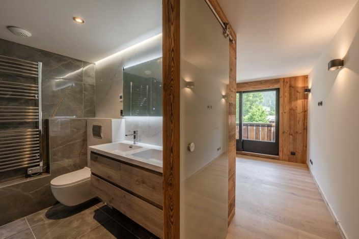 Image No.18-3 Bed Apartment for sale