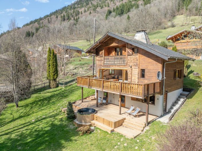 Image No.1-4 Bed House for sale