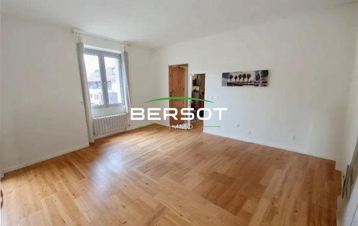 Image No.6-2 Bed House for sale