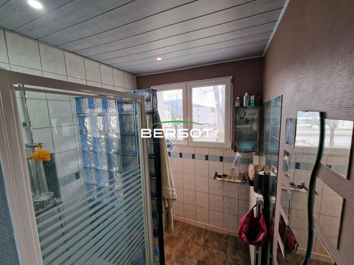 Image No.7-2 Bed House for sale