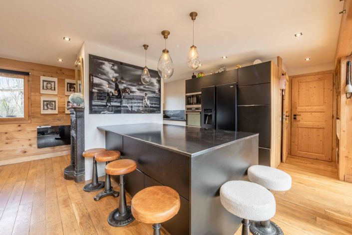 Image No.10-5 Bed House for sale