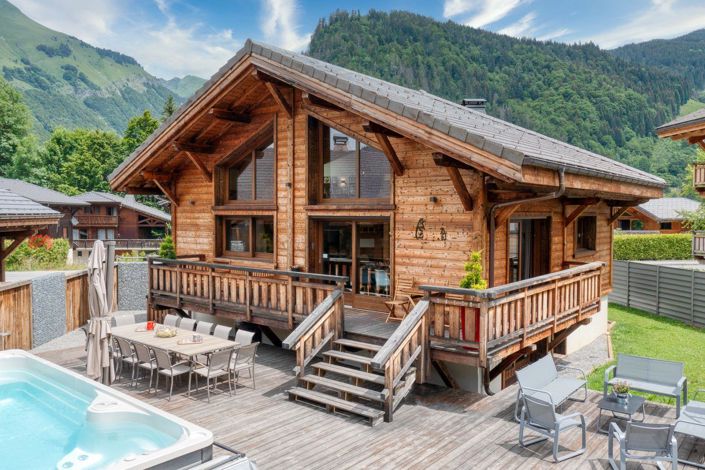 Image No.1-7 Bed House for sale