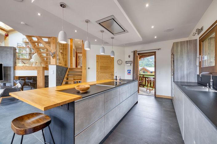 Image No.3-7 Bed House for sale