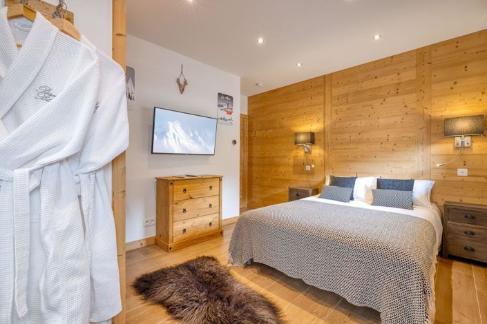 Image No.9-7 Bed House for sale