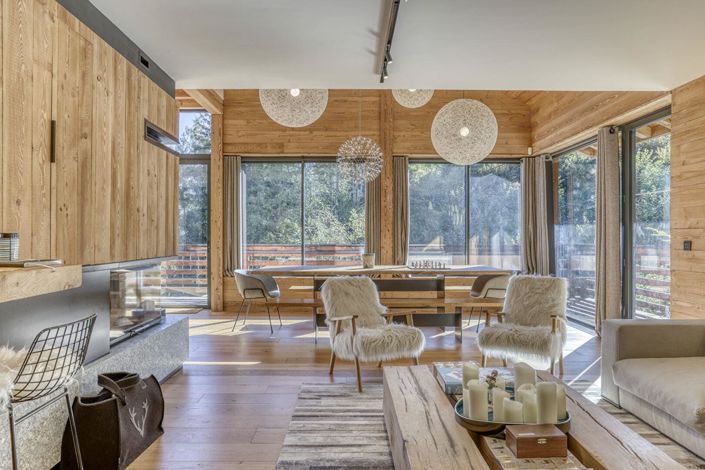 Image No.6-6 Bed Property for sale