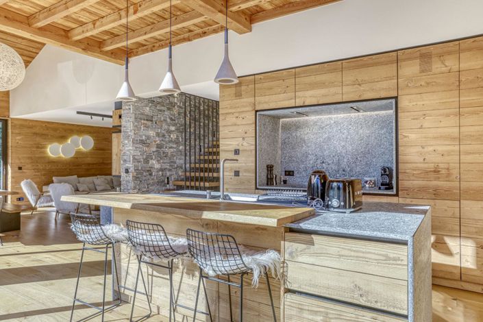 Image No.7-6 Bed Property for sale