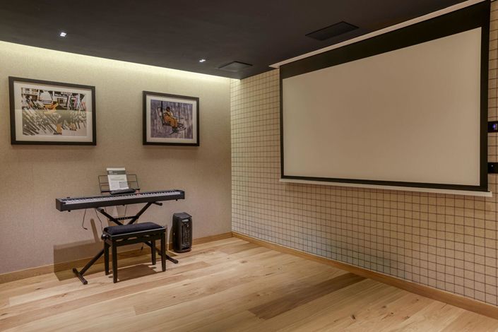 Image No.9-6 Bed Property for sale