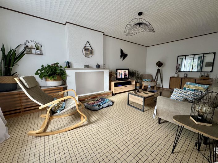 Image No.3-3 Bed House for sale