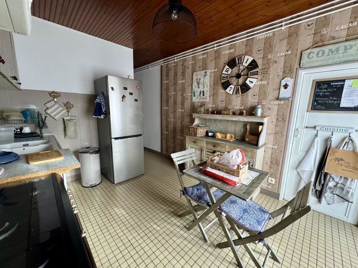 Image No.7-3 Bed House for sale