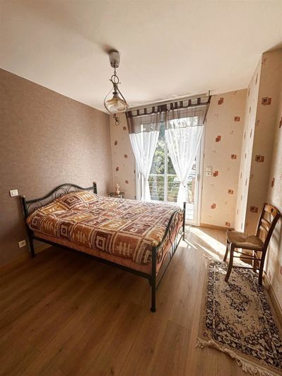 Image No.6-3 Bed House for sale