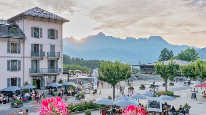 Image No.2-11 Bed House for sale