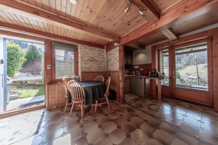 Image No.12-3 Bed House for sale