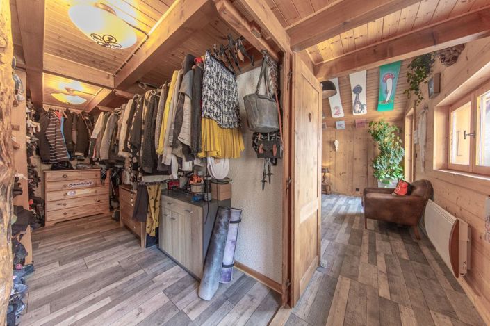 Image No.8-3 Bed House for sale