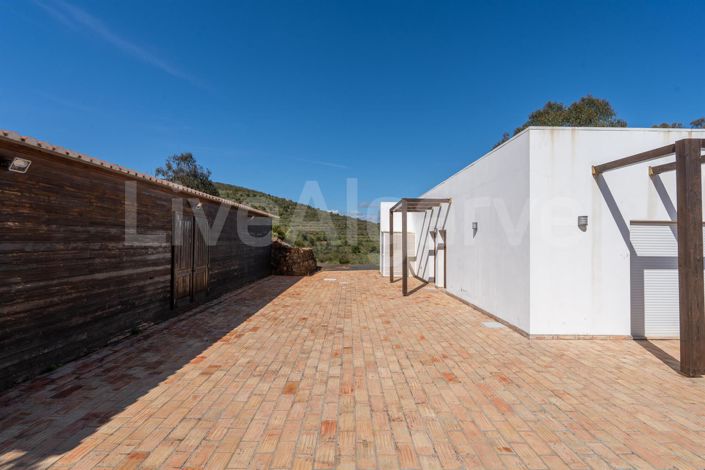 Image No.59-5 Bed House for sale