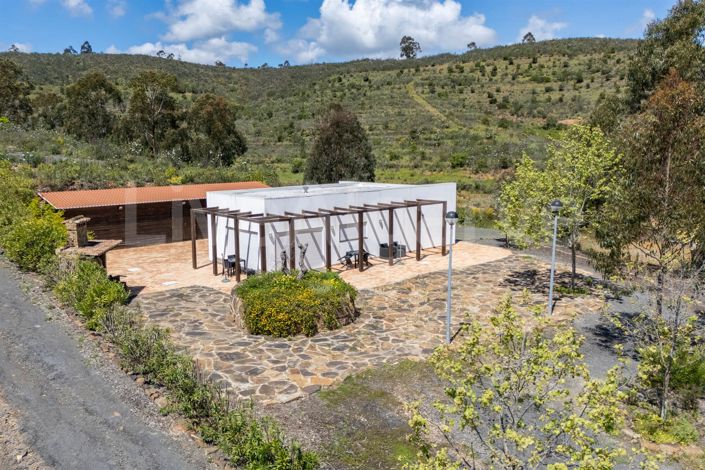 Image No.9-5 Bed House for sale