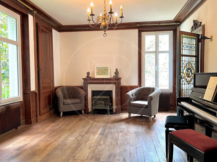 Image No.6-3 Bed House for sale