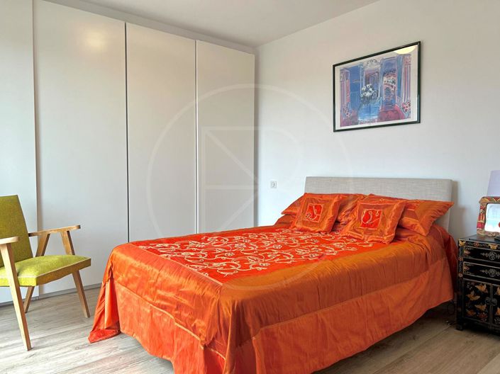 Image No.14-3 Bed House for sale