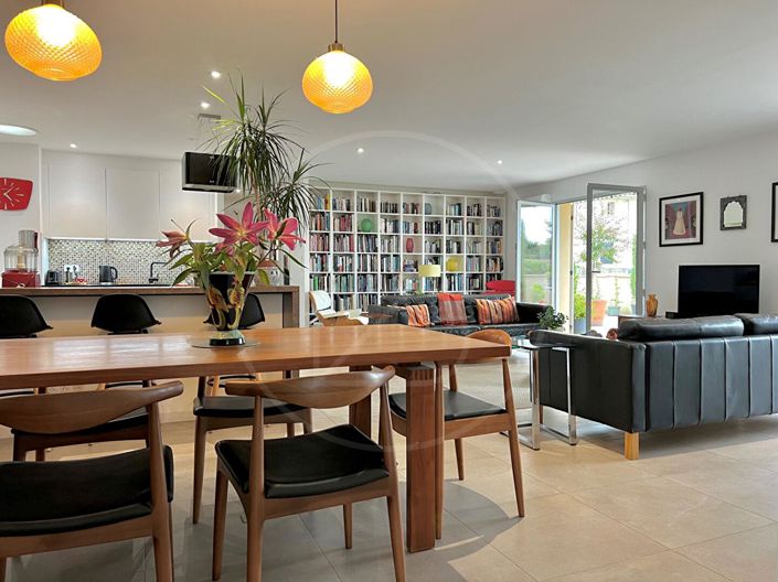 Image No.4-3 Bed House for sale