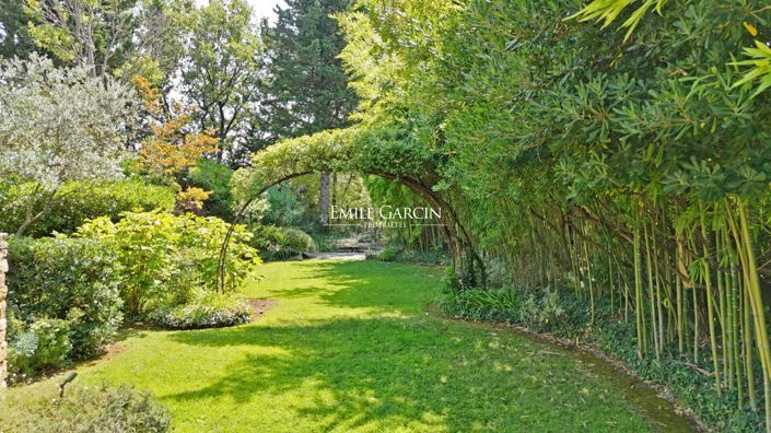 Image No.3-8 Bed House for sale