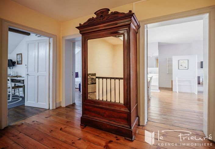 Image No.15-7 Bed House for sale