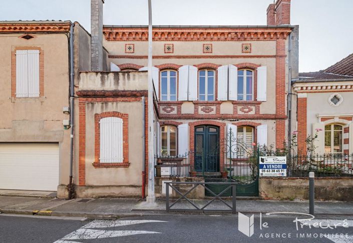 Image No.18-7 Bed House for sale