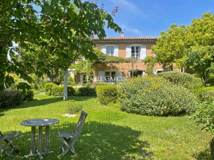 Image No.2-Maison de 5 chambres à vendre à Sainte-Cécile-les-Vignes