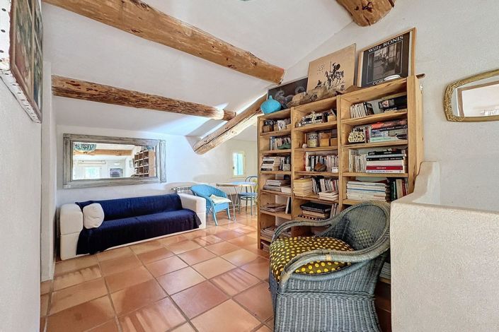 Image No.11-4 Bed House for sale