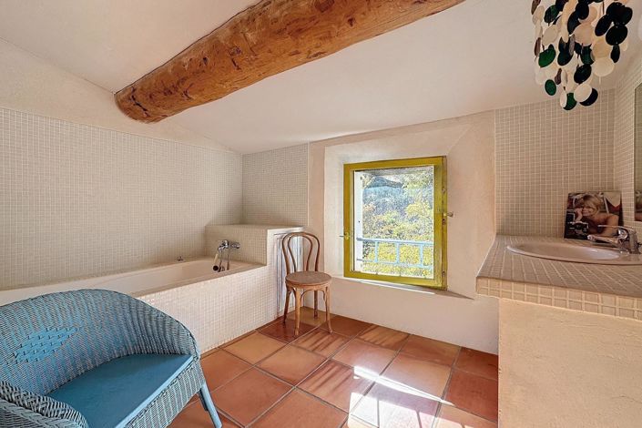 Image No.13-4 Bed House for sale