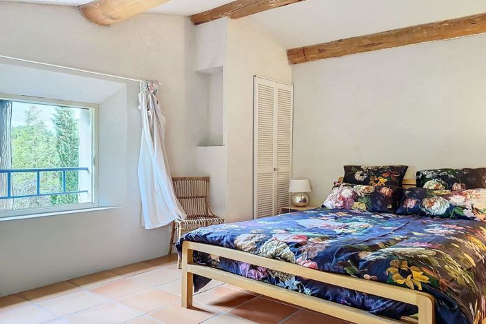 Image No.8-4 Bed House for sale