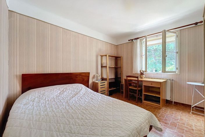 Image No.2-House for sale