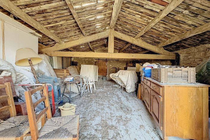 Image No.17-5 Bed House for sale