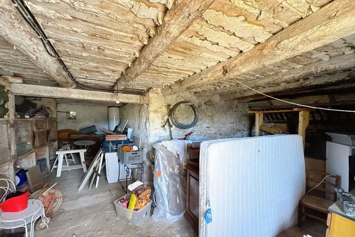 Image No.19-5 Bed House for sale